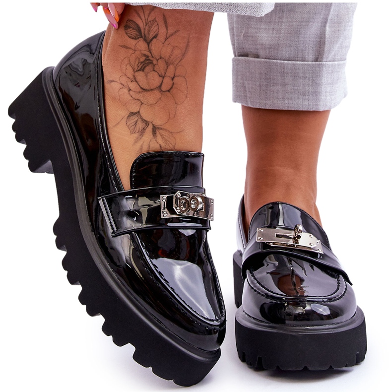 FJ1 Lakatut mokasiinit Black Glory Platform -koristeella musta