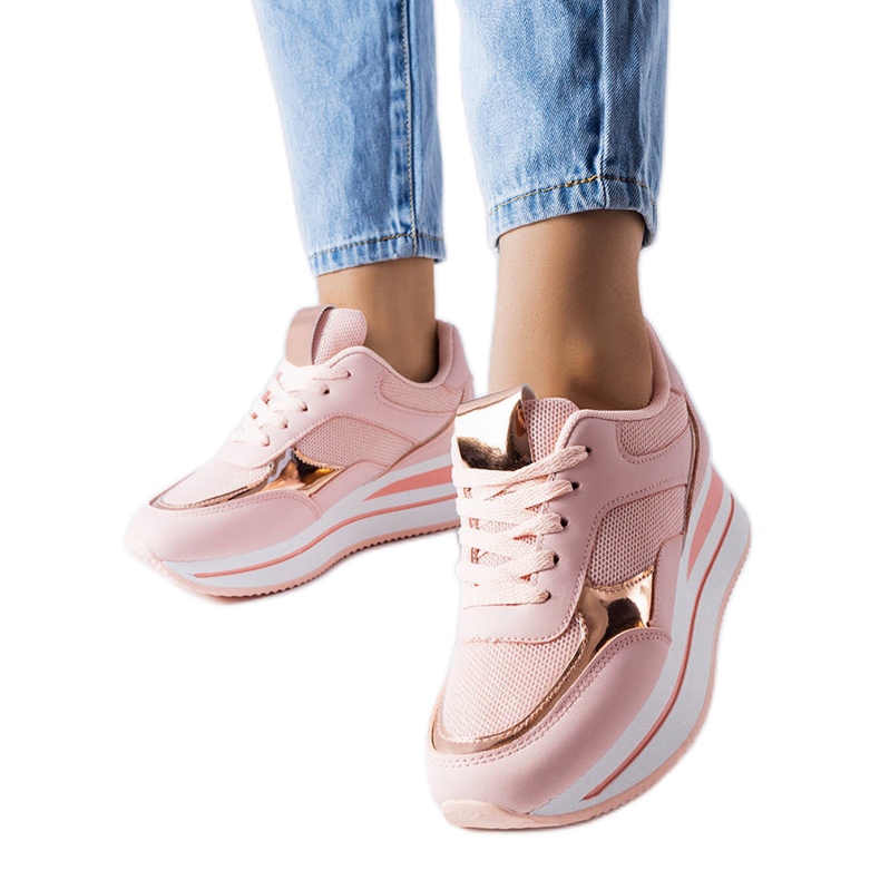 Ethelin vaaleanpunaiset tennarit paksulla pohjalla vaaleanpunainen