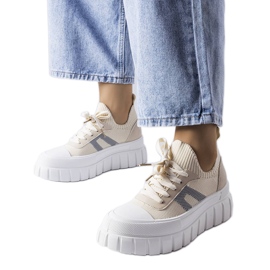 Charpentierin beigenväriset alustalenkkarit