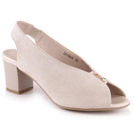 M. DASZYŃSKI Naisten mokkanahkasandaalit beigenvärisessä pylvään päällä M.Daszyński SA169-6