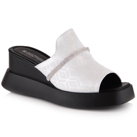 M. DASZYŃSKI Naisten hopeiset kiila sandaalit M.Daszyński SA209-2 hopea