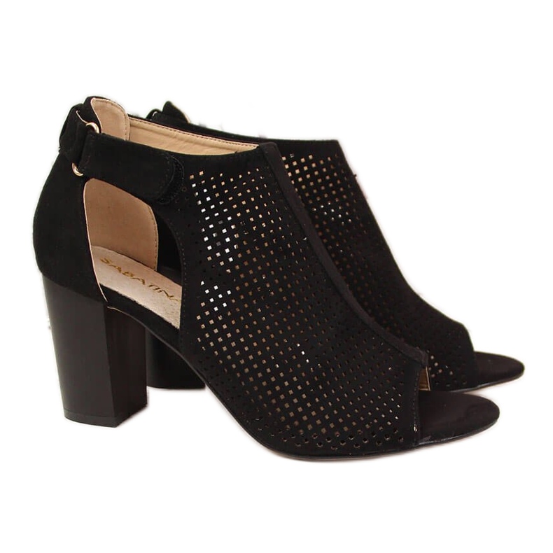 Naisten sandaalit tarranauhalla musta Sabatina 7802