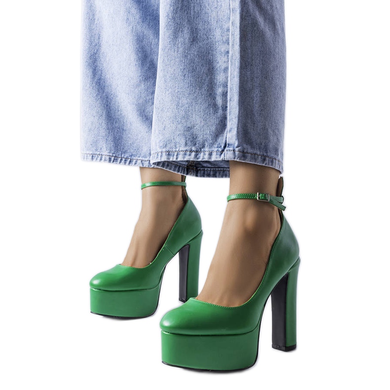 Hervén vihreät korkokengät