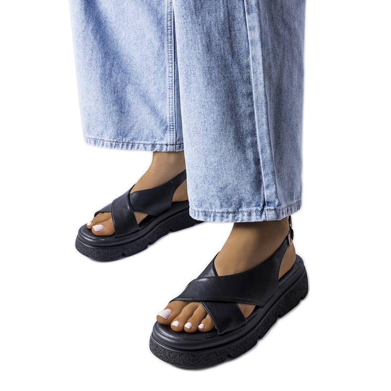 Oakwayn mustat alustasandaalit