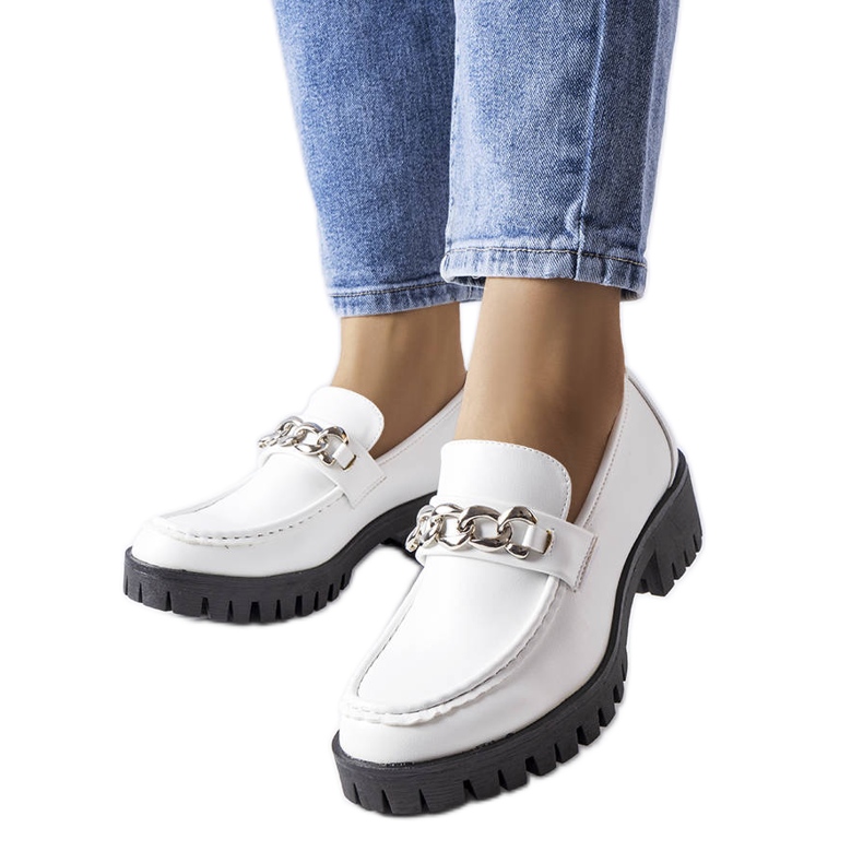 Faizin valkoiset traktoripohjat valkoinen