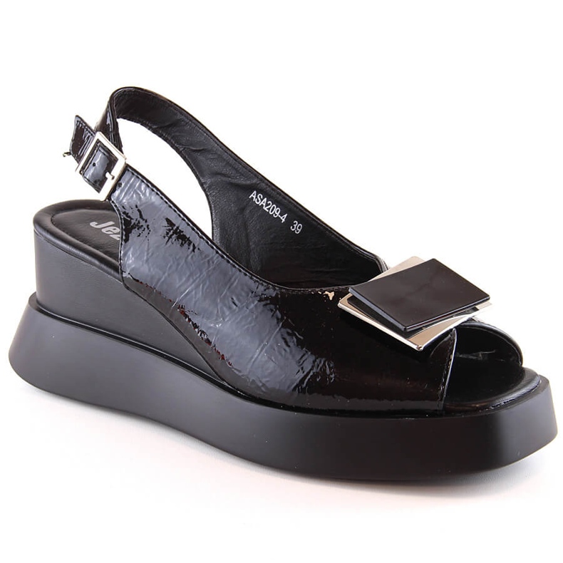 Mustaksi lakatut naisten kiila sandaalit Jezzi SA209-4