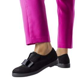 Mutton mustat slip-on kengät