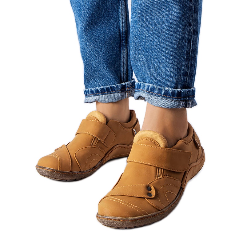 Cinisellon karamellinauhalliset kengät ruskea