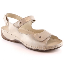 Nahkaiset mukavat sandaalit naisille kultaisilla tarranauhalla Helios 266-2 kultainen