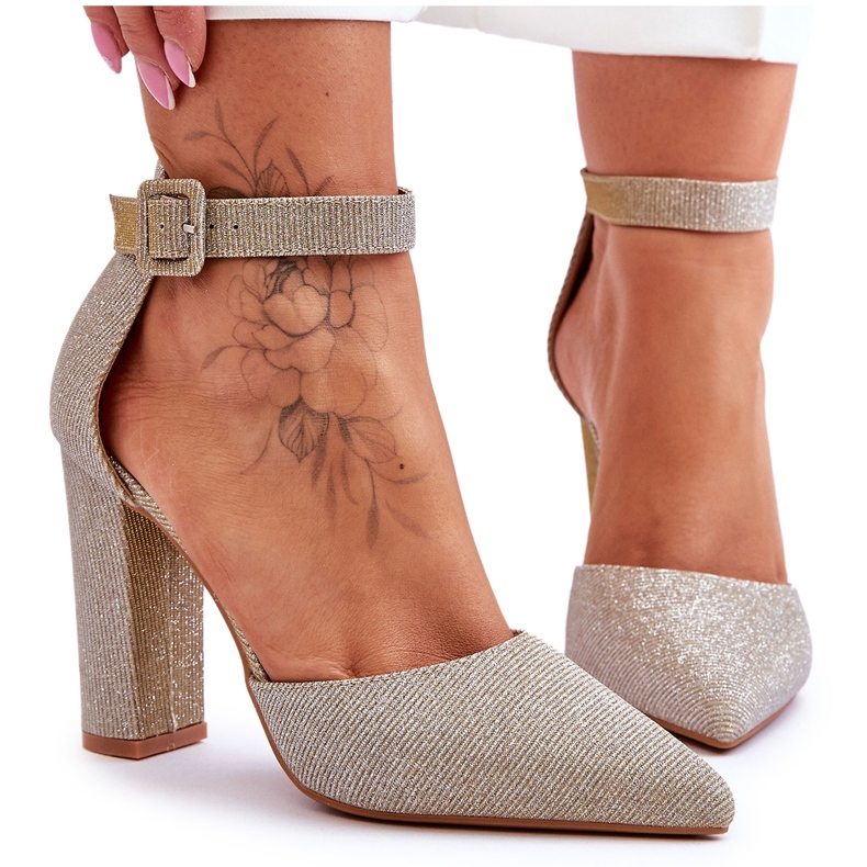 Kiiltävät korkeakorkoiset pumput Gold True Love kultainen