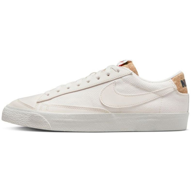 Nike Blazer Low '77 Prm M DV7231 001 kengät valkoinen