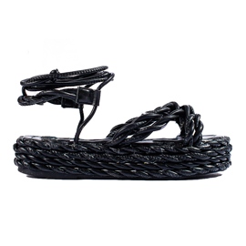 Mustat Shelovet-kudotut alustasandaalit