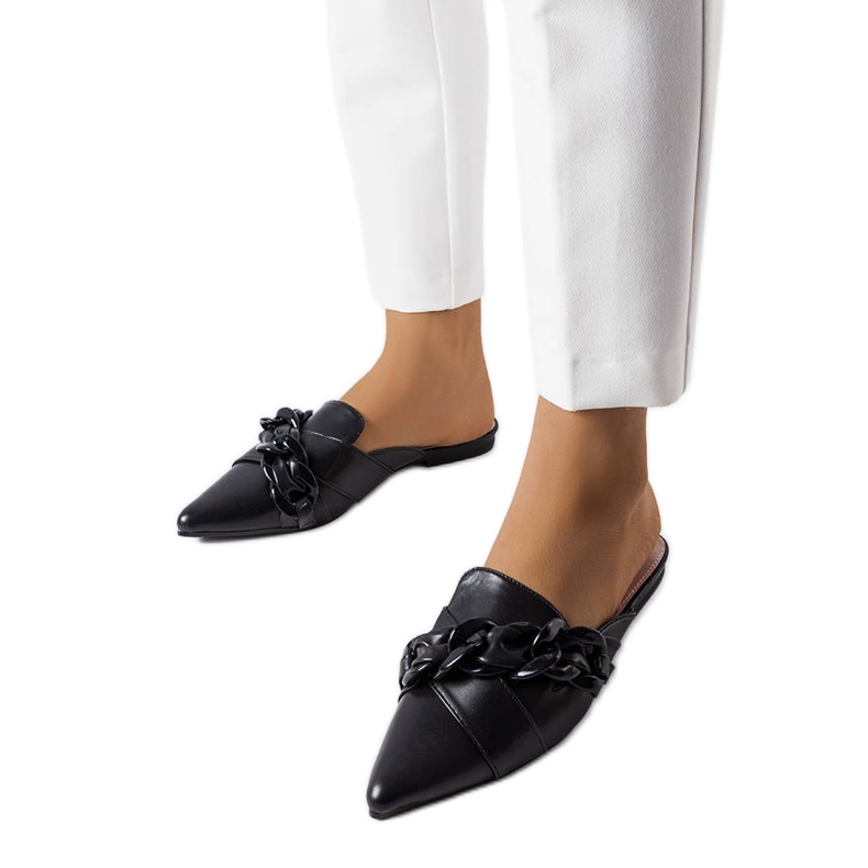 Patenaude mustat elegantit sandaalit ketjulla