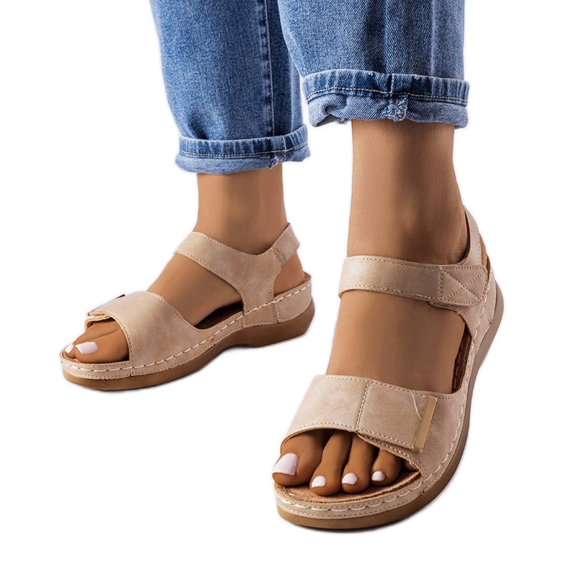 Vallis beige matalakiila sandaalit