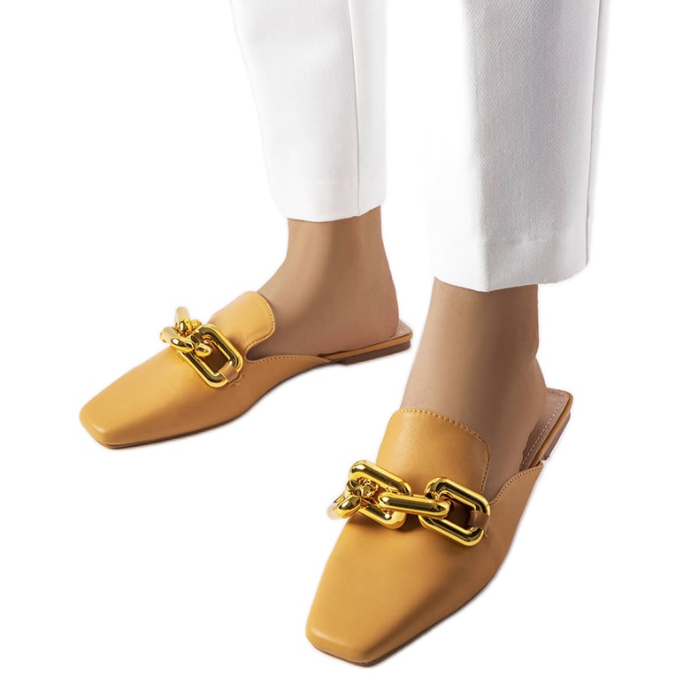 Ruskeat liukumäet Hickory-ketjulla