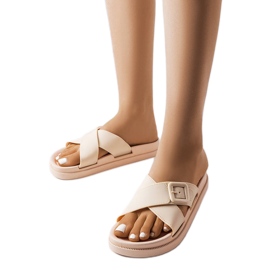 Pauline beige kumisolki