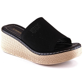 Naisten mustat kiilatossut T.Sokolski MU100