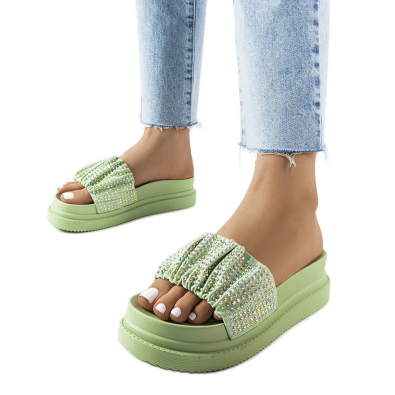 Franetin vihreät sandaalit kuutiozirkonialla