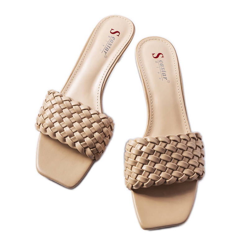 Burbankin beige matalakorkoiset sandaalit