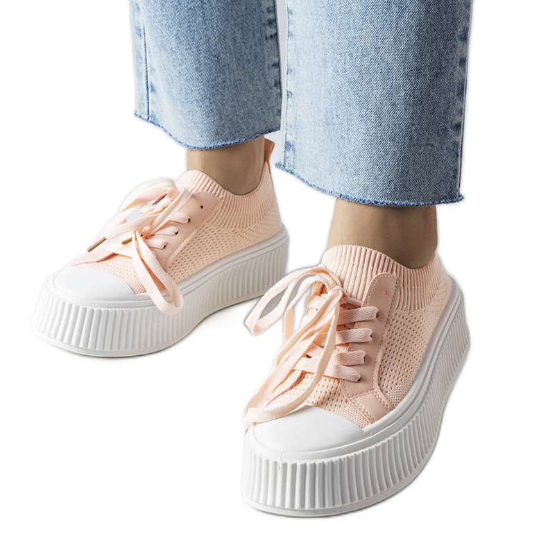 Vaaleanpunaiset kangaslenkkarit Mallus-alustalla vaaleanpunainen