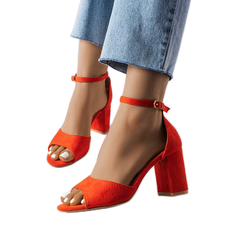 Diashan oranssit sandaalit