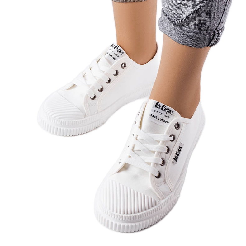 Lee Cooper LCW-23-44-1613L valkoiset tennarit valkoinen