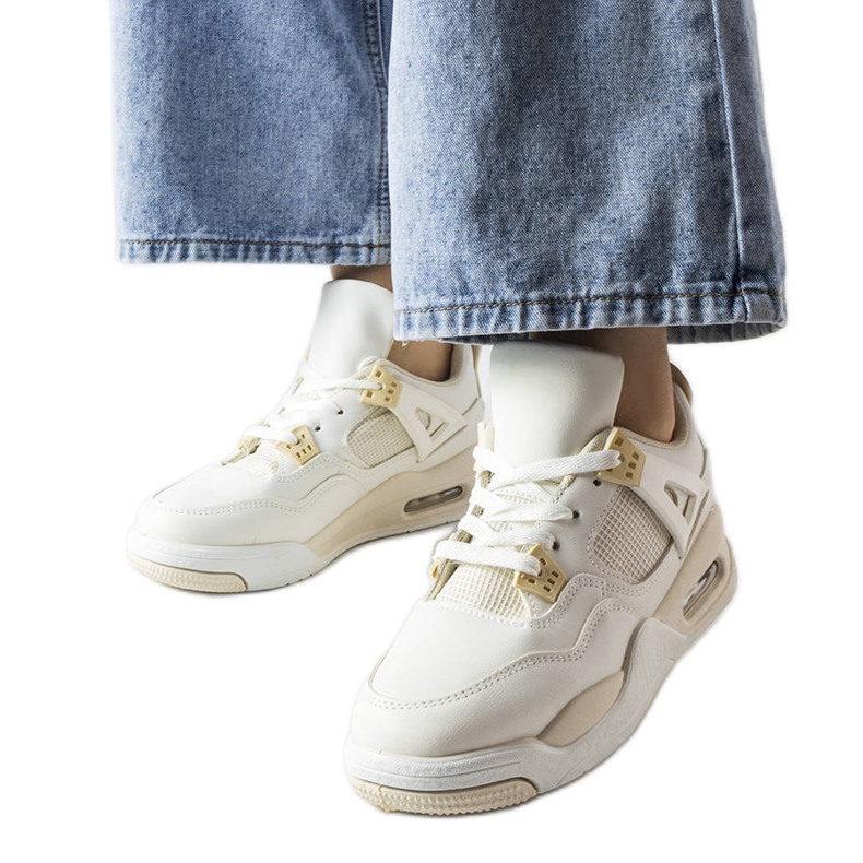 Malasin beige-lenkkarit yhdistetyistä materiaaleista