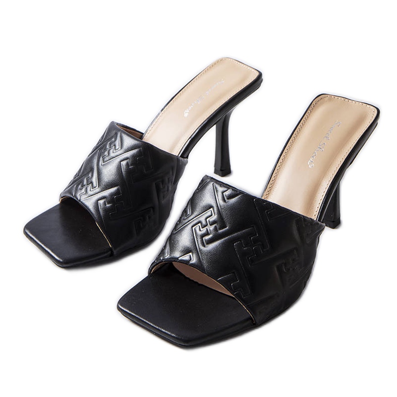 Cambrinan mustat elegantit korkokengät