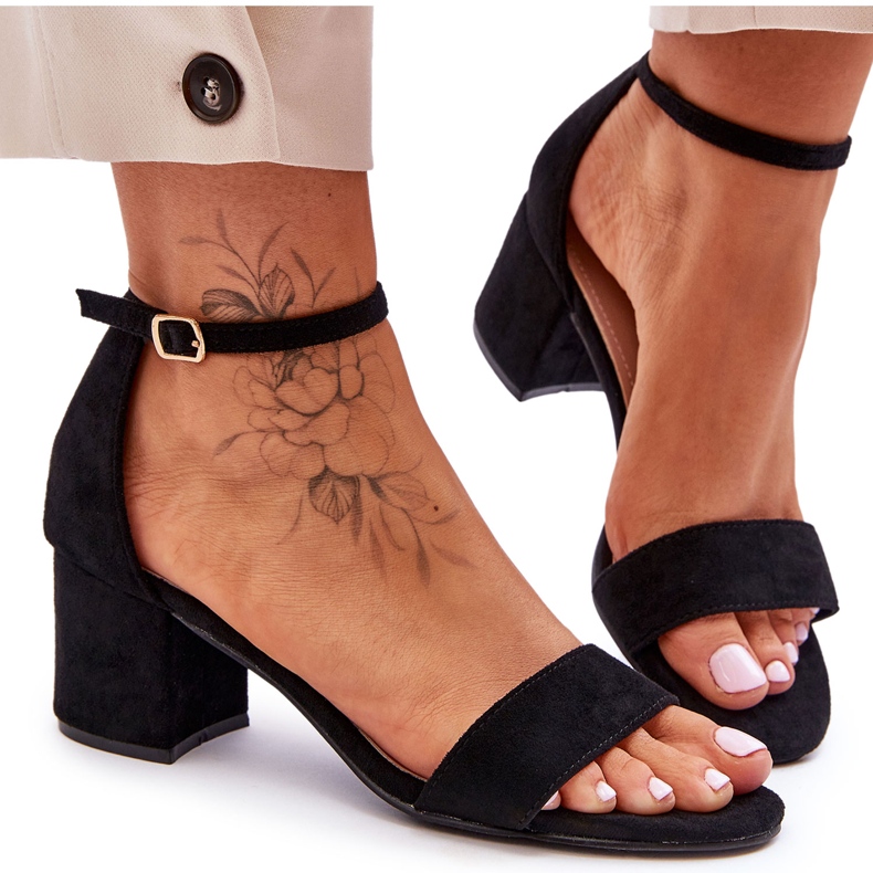 Mustat Honeymoon matalakorkoiset klassiset mokkanahkasandaalit