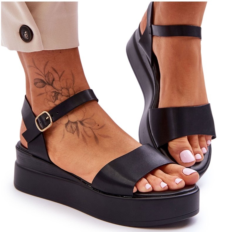 Mukavat nahkaiset Wedge Sandaalit Musta Tifena