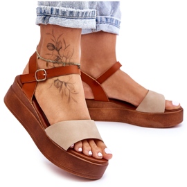 Mukavat nahkaiset kiila sandaalit beigenruskea Tifena