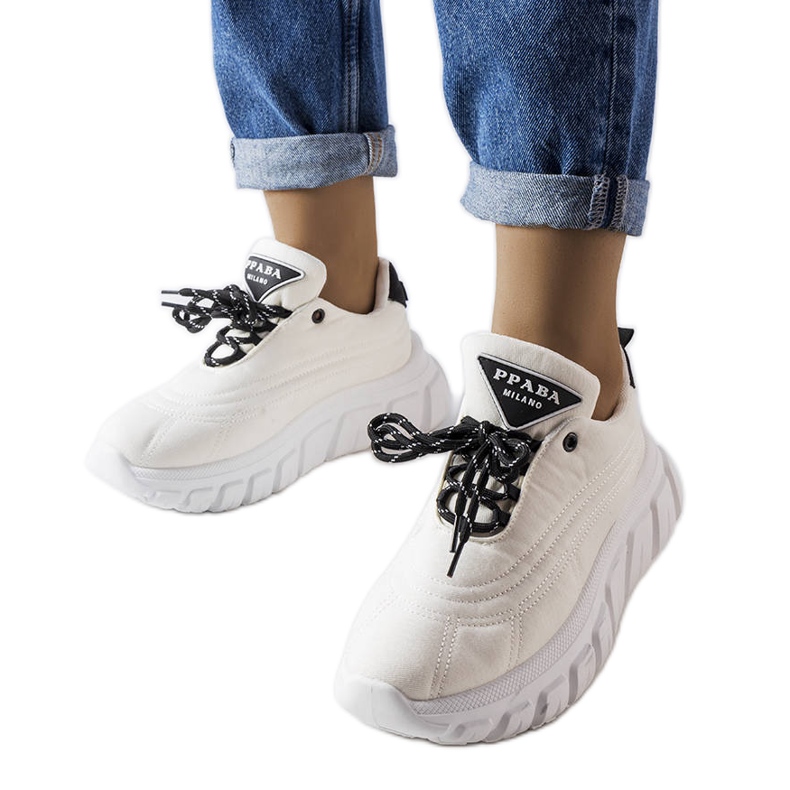 Inna Aisys valkoiset lenkkarit valkoinen