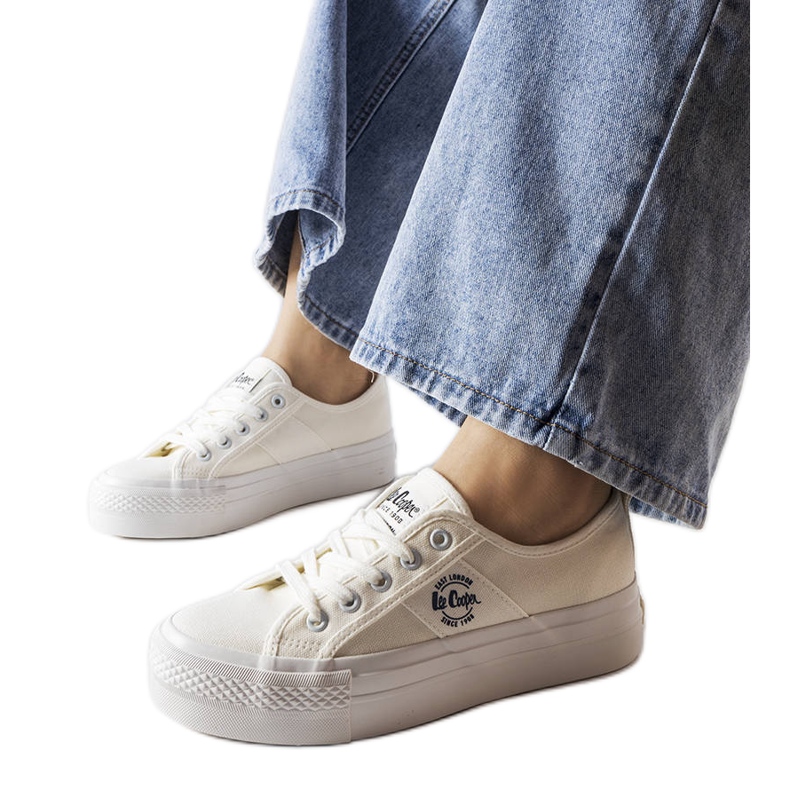 Lee Cooper LCW-22-31-0837L valkoiset tennarit valkoinen