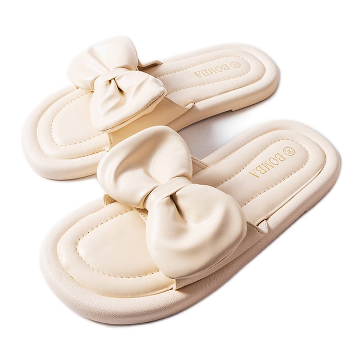 Inna Lenden beige-rusetit