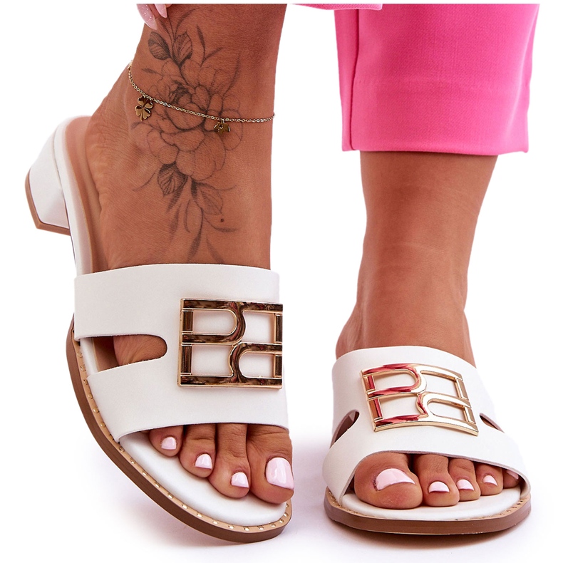 Naisten tyylikkäät tossut valkoisella Atlantis-koristeella valkoinen