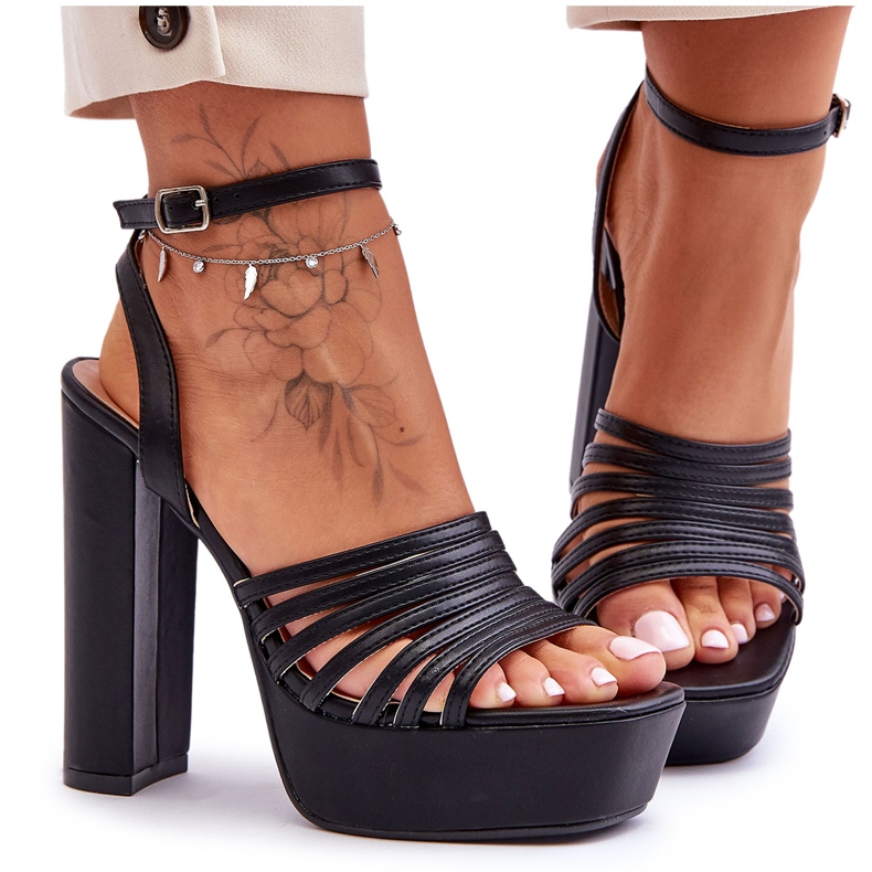 Sandaalit Korkeakorkoisella Musta Maya