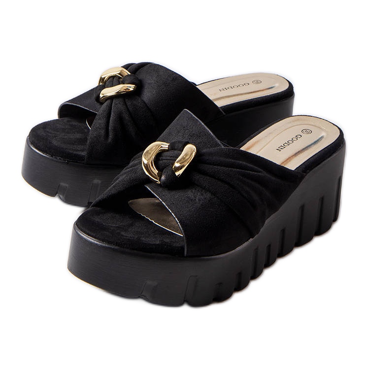 Goodin Naisten mustat kiilatossut Lauralle