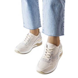 Goodin Manfrinin beigenväriset rei'itetyt tennarit