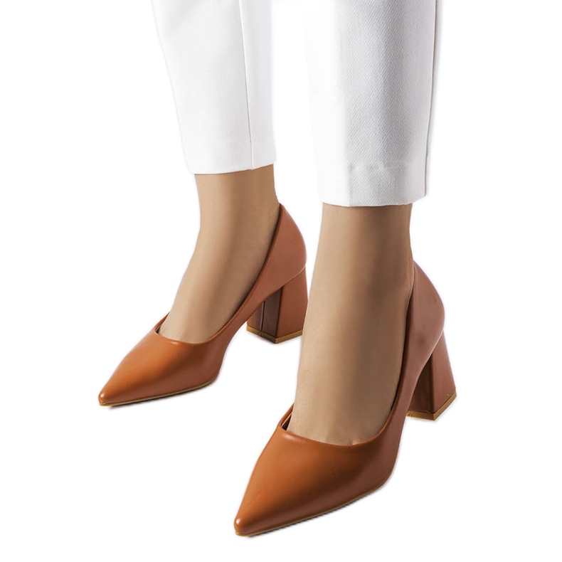 Fanchonin ruskeat korkokengät