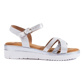 Mukavat Shelovet valkoiset ja hopeiset matalakiila sandaalit valkoinen