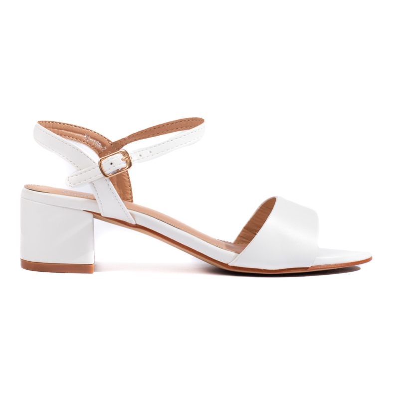 Naisten valkoiset sandaalit Shelovet-postissa valkoinen