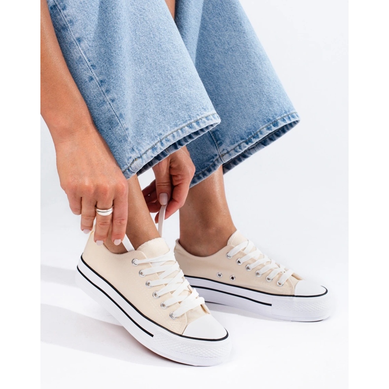 Naisten beigenväriset Shelovet-lenkkarit