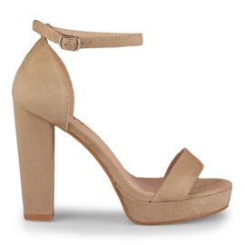 Beiget korkeat nilkkasandaalit