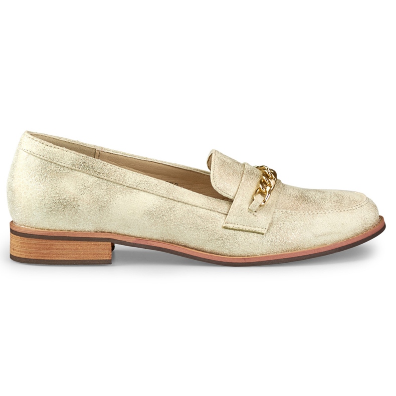 Kultakengät ketjulla kultainen