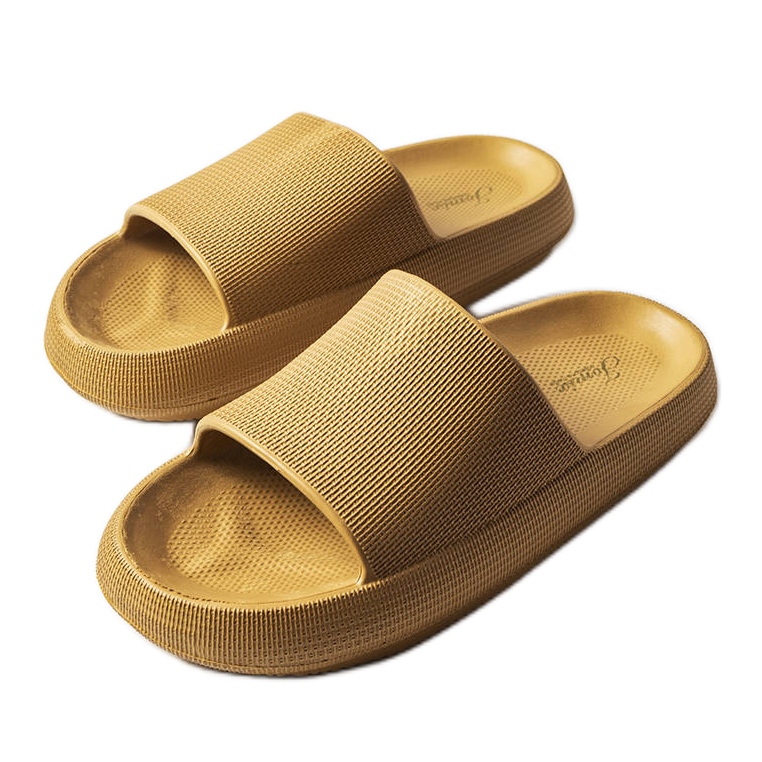 Ruskeat kumiset varvastossut Portosta