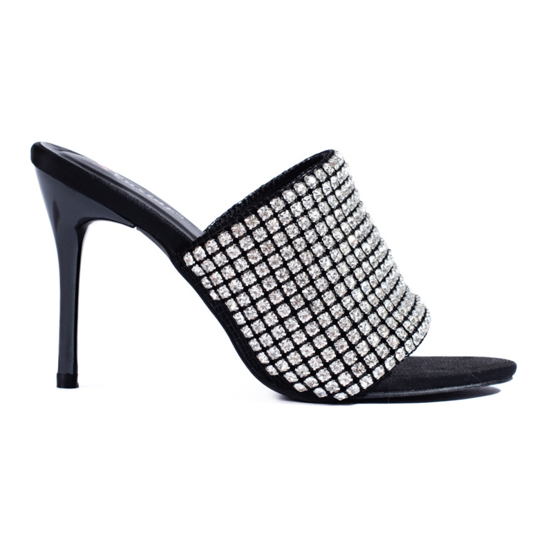 Tyylikkäät Shelovet mustakorkoiset sandaalit zirkoneilla
