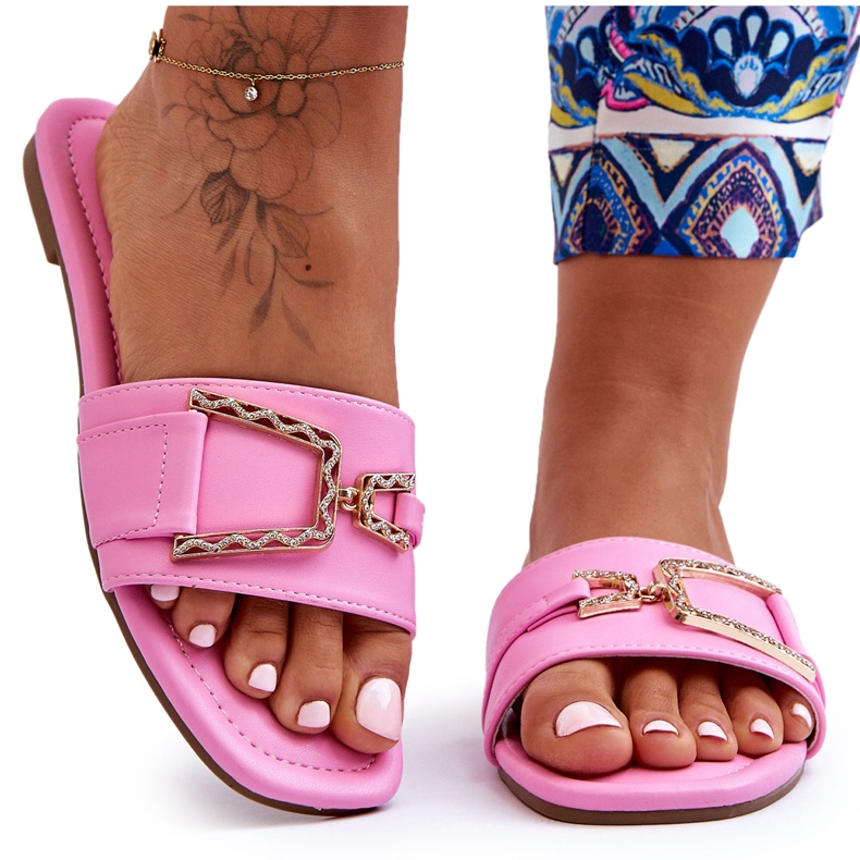 Naisten klassiset tossut vaaleanpunaisella vaikuttavalla koristeella vaaleanpunainen