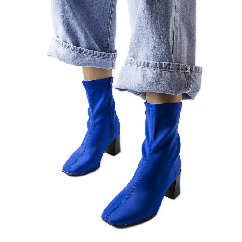 Inna Laforgenin siniset satiiniset nilkkurit sininen