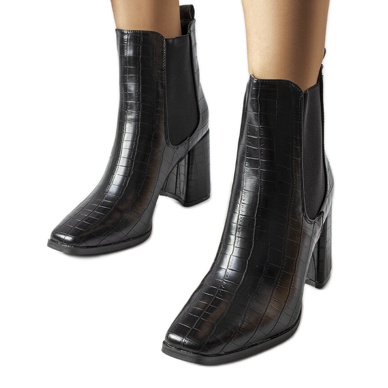 Weigallin mustat nilkkurit krokotiilinnahasta