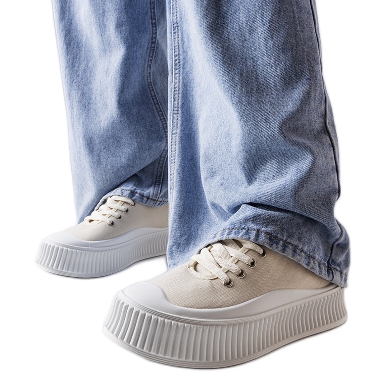 Wallacen beigen paksut pohjalliset lenkkarit